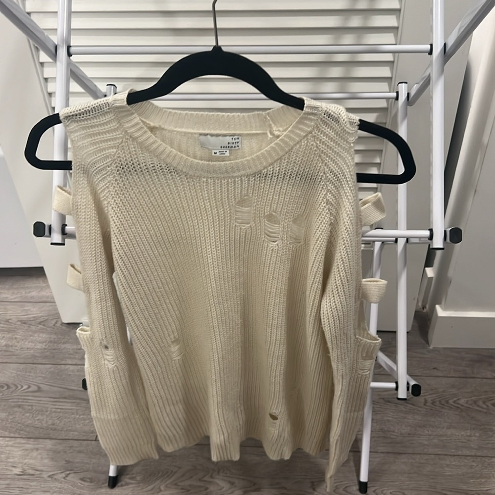 White, ripped style, open sleeved sweater in great condition - barely worn!